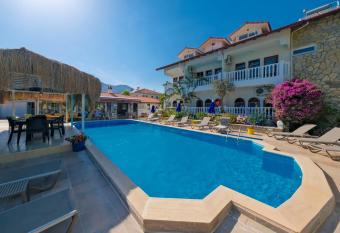 Casablanca Hotel has Balcony rooms