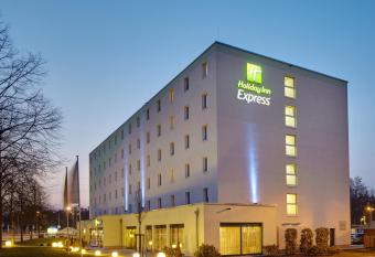 Holiday Inn Express Neunkirchen, an IHG Hotel allows 18 year olds to book a room