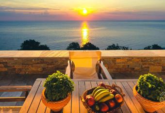 Olivia s Guest House has Balcony rooms