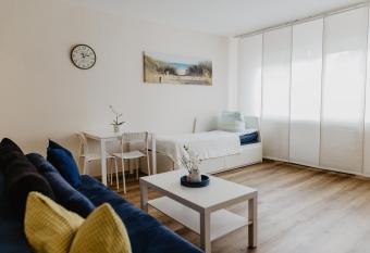SK Apartments - Sandwood allows 18 year olds to book a room