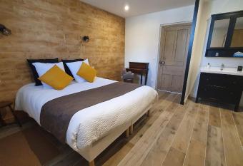 L H  bergerie has Balcony rooms