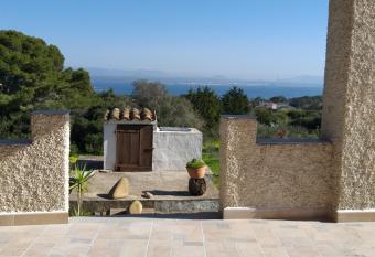 Villetta panoramica con vista mare has Balcony rooms