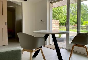 Overnachting Vanjewelste allows 18 year olds to book a room