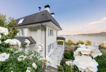 Villa Desira by Casa da Suite has Balcony rooms