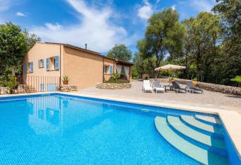 Na Creu Vella has Balcony rooms