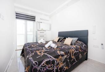 Vela Blu Apartments - Violetta Court has Balcony rooms