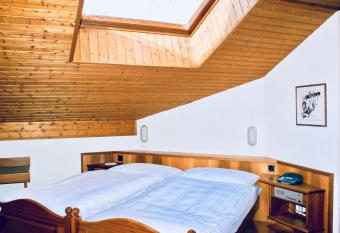 Hotel du Pont has rooms with a private hot tub