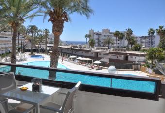 Nice apartment 1210 in central area has Balcony rooms