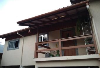 Casa Ruschel apto 1 has Balcony rooms