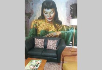 Stunning City Townhouse has Balcony rooms