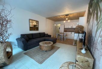 La M  diterran  e allows 18 year olds to book a room