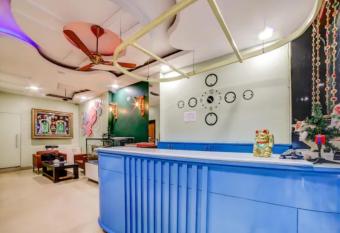 Staybook Hotel Jai Balaji New Delhi Railway Station has Balcony rooms