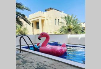 Villa Rome.Dibba has Balcony rooms