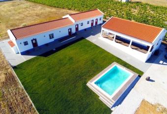 Quinta do Grande Lago has Balcony rooms