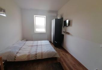 ZOLDAV allows 18 year olds to book a room