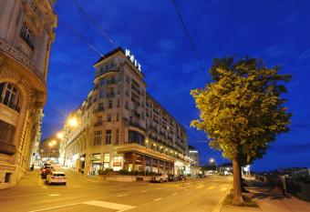 H  tel de la Paix Lausanne allows 18 year olds to book a room