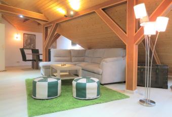 Penthouse Wolkenstein gro  z  gige Maisonette auf 155 qm mit Whirlpool, Klima & Kamin allows 18 year olds to book a room