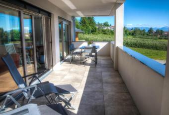 Alpenblick 2 has Balcony rooms