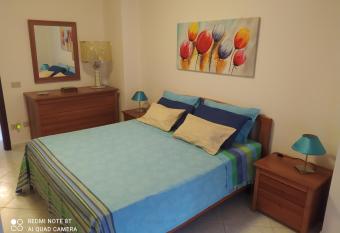 La casa dei nonni has Balcony rooms