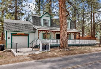 Whiskey Mountain Lodge #2028 by Big Bear Vacations has Balcony rooms