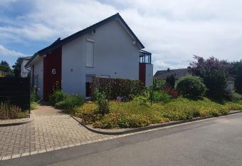 Studio im B  ttcherweg 6 Wolfenb  ttel allows 18 year olds to book a room