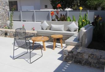 Chill and Thrill Apartments has Balcony rooms