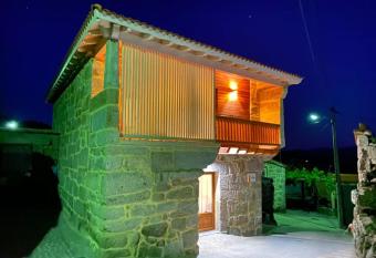 CASA DA ESCOLA has Balcony rooms