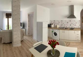 Apartamento La Pedriza 2 has Balcony rooms