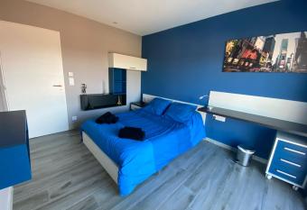 Blue Diamond Room allows 18 year olds to book a room