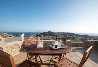 Villa Jakie has Balcony rooms