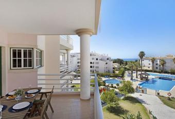 Estrela do Vau Apartment has Balcony rooms