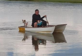 Glen Aden has Balcony rooms