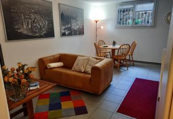 #10ilnumeroperfetto allows 18 year olds to book a room