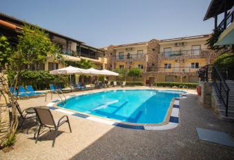 Litus Oliva has Balcony rooms