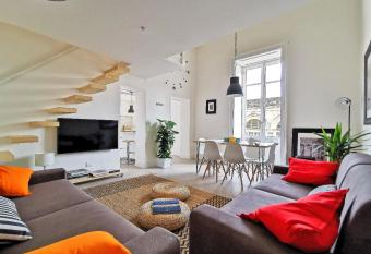 Suite Orange - Ortigia allows 18 year olds to book a room