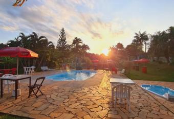 Pousada Quintal Das Estrelas allows 18 year olds to book a room