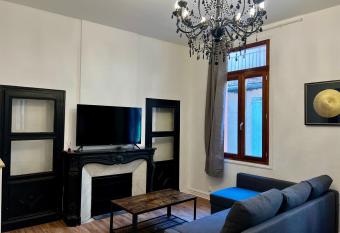 R  publique :Appartement T3 Centre historique has Balcony rooms