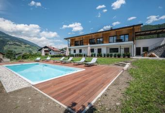 Sommersbergerhof 1935 has Balcony rooms