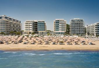 Falkensteiner Premium Apartments Jesolo has Balcony rooms