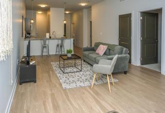 Frontdesk I District at 6th Des Moines allows 18 year olds to book a room