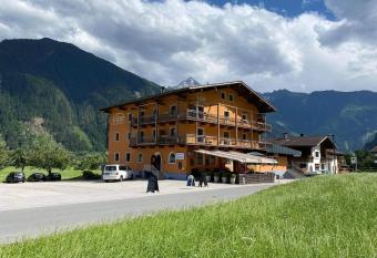 Hotel Restaurant Sidan has Balcony rooms