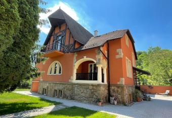 Penzion Villa Am  lie has Balcony rooms
