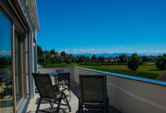 Alpenblick 3 has Balcony rooms