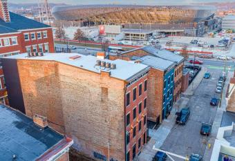 Vaughn Lofts # 4 has Balcony rooms