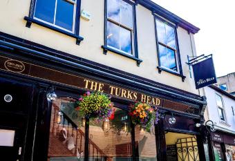 The Turks Head allows 18 year olds to book a room