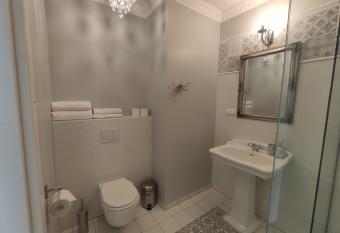 Raudteevalitsuse Villa has Balcony rooms