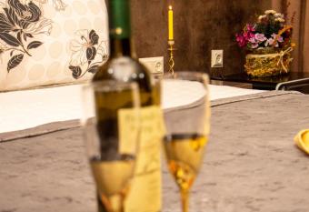 Batumi West Hotel has rooms with a private hot tub