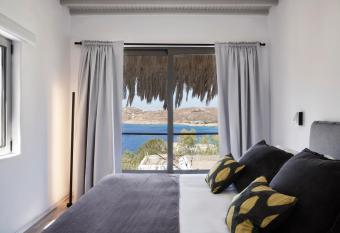 Boheme Beach Houses allows 18 year olds to book a room