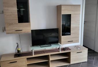 G  stewohnung 2 allows 18 year olds to book a room