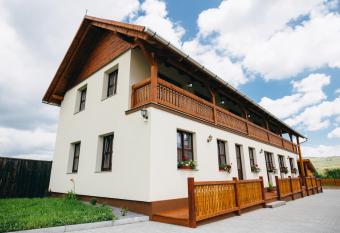 Vend  gv  r   Panzi   has Balcony rooms